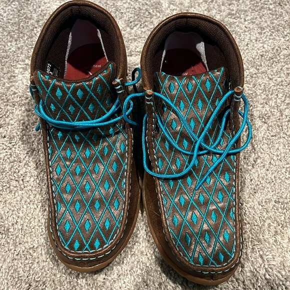 Twisted X Chukka Driving Moccasins for Ladies - Picture 1 of 6